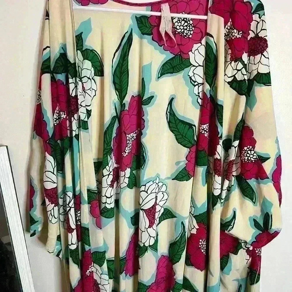Melissa McCarthy by Seven7  Floral Kimono NWT - Picture 3 of 11